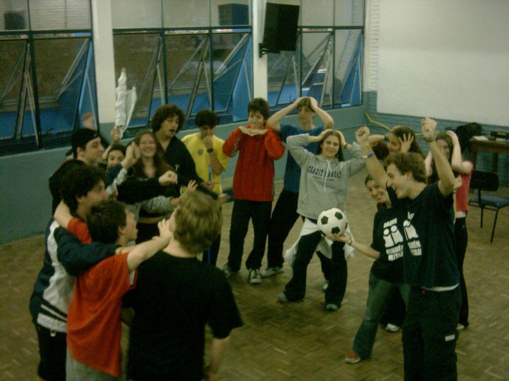 https://chazit.com/porto_alegre/../fotos/fotos_site/2005/Sabado 5/12.JPG